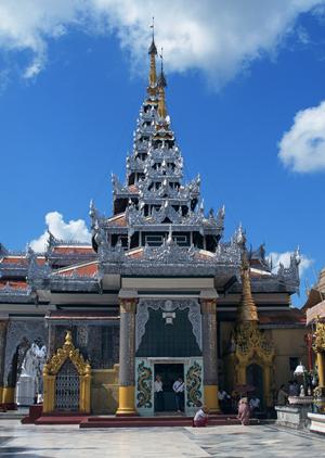 対馬市の絶景を楽しめる宿東横INN対馬比田勝の魅力と概要